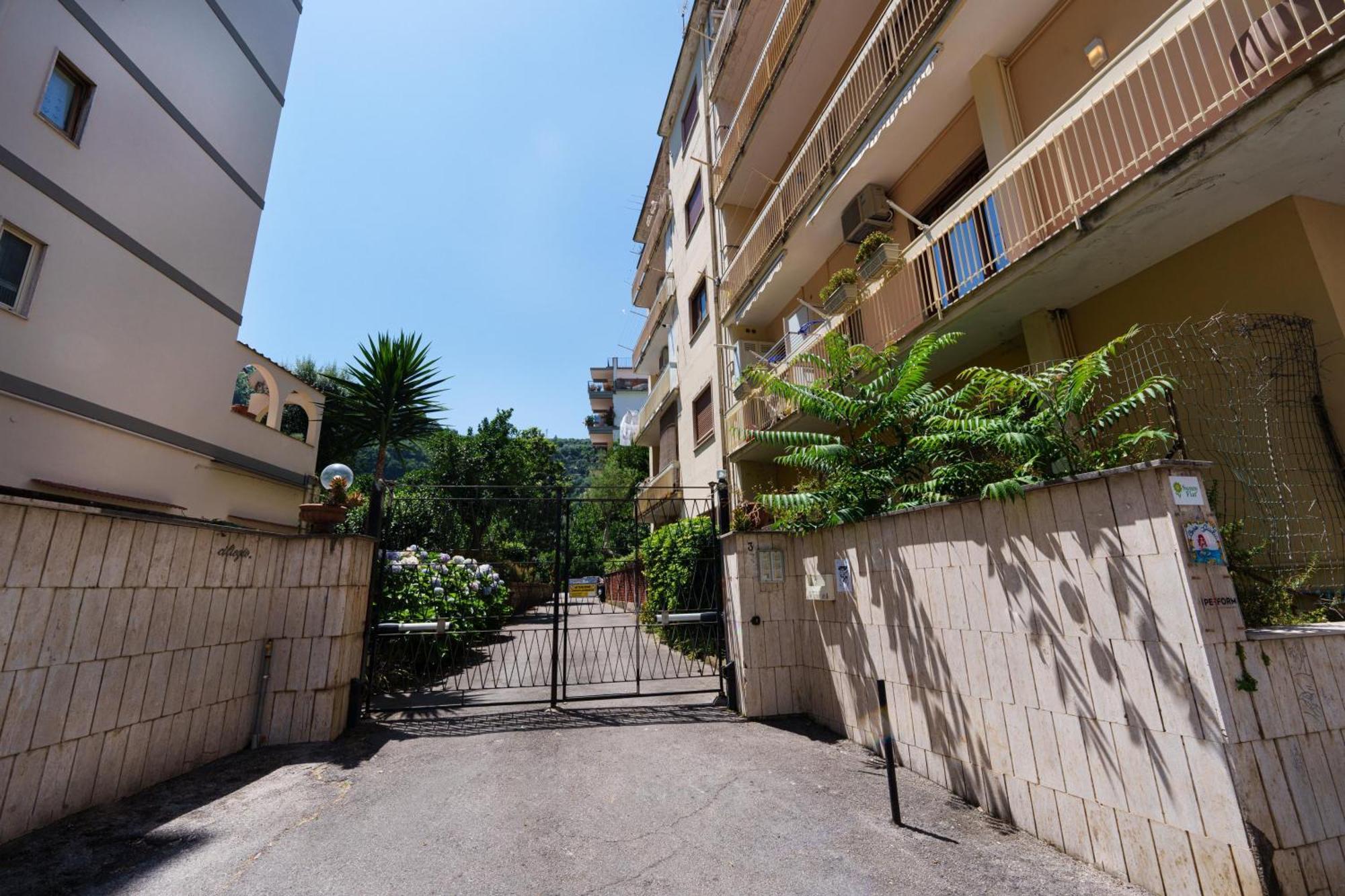 Marina Piccola Apartment Sorrento Exterior photo